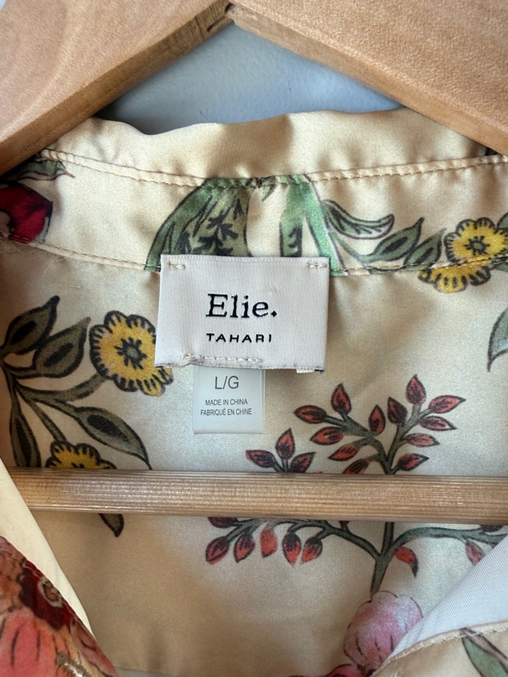 Elie Tahari Floral Boho Satin Shirt Blouse Large - Picture 4 of 6